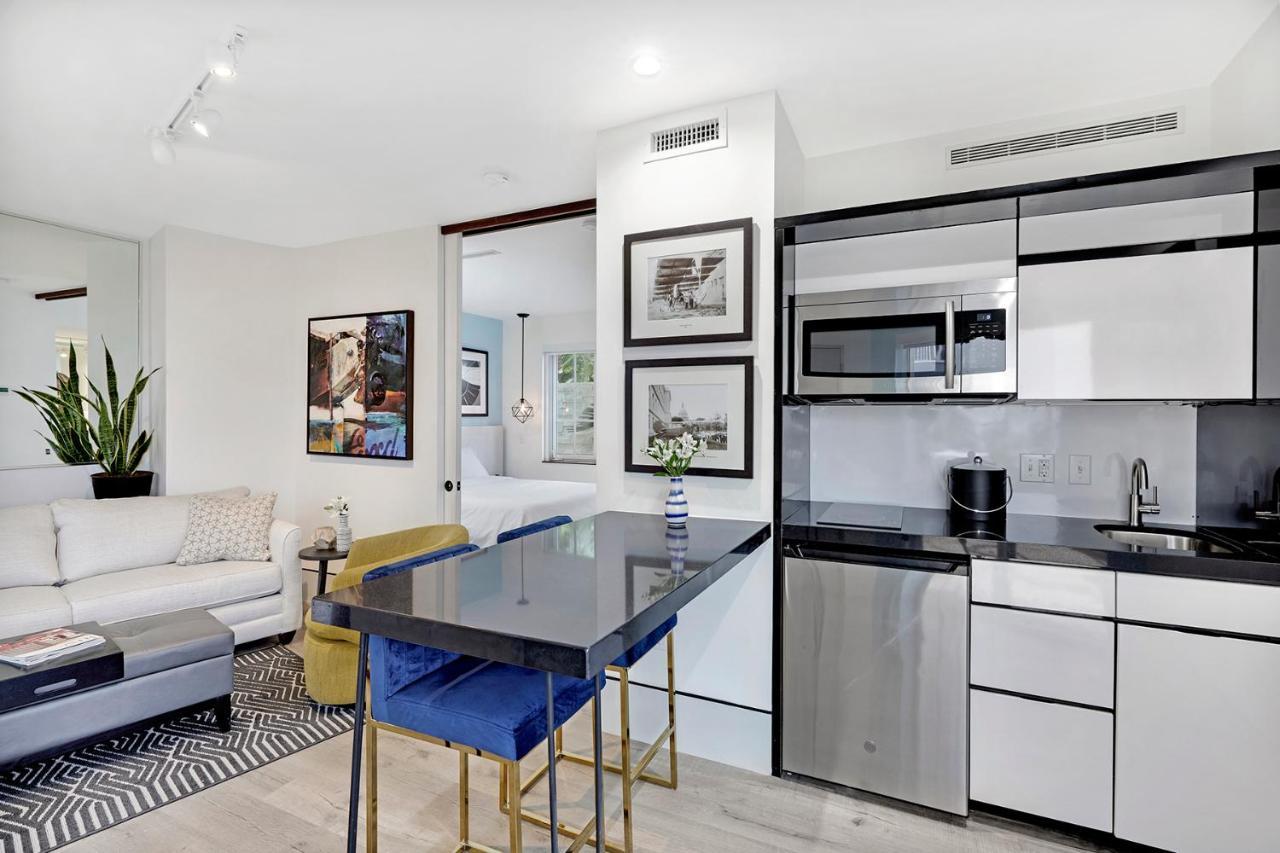 Ocean Treasure Beachside Suites Lauderdale-by-the-Sea Exterior photo