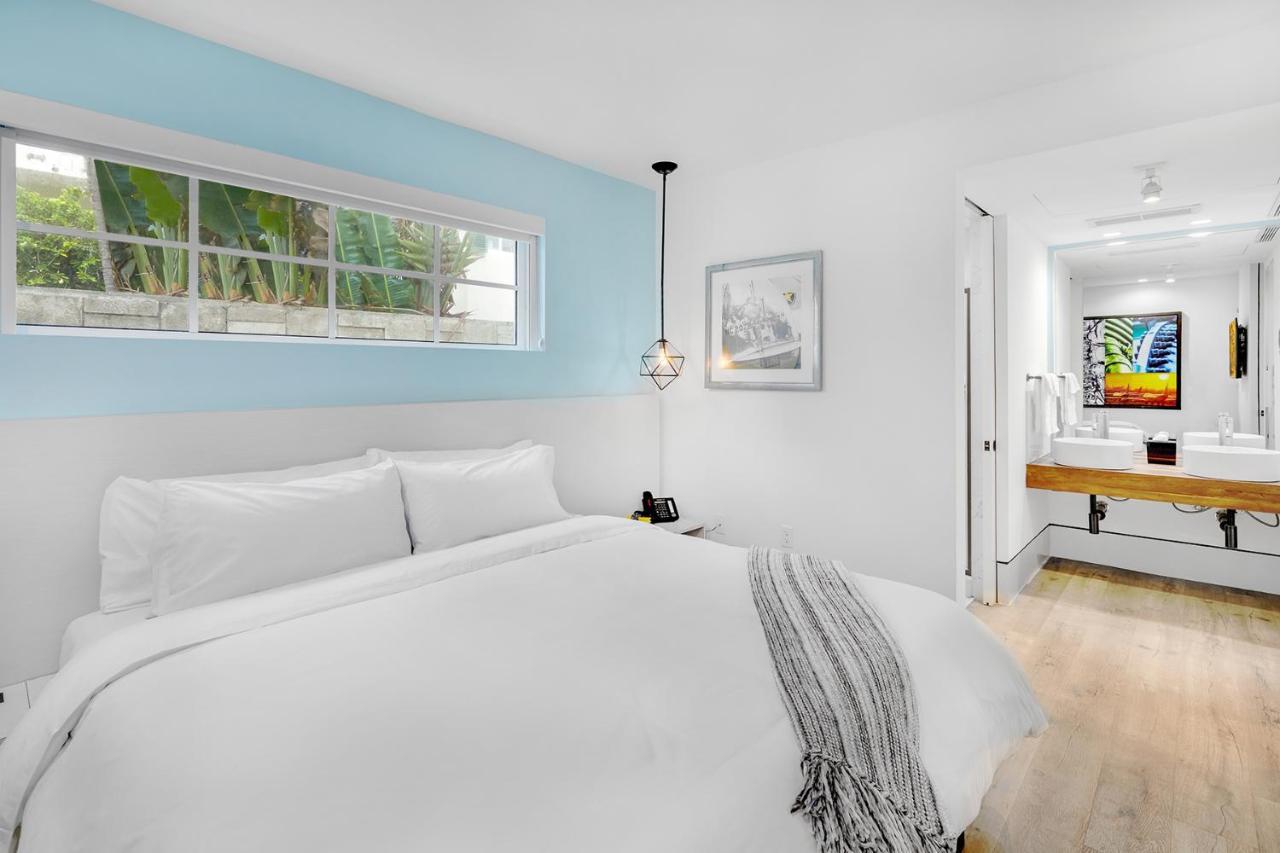 Ocean Treasure Beachside Suites Lauderdale-by-the-Sea Exterior photo